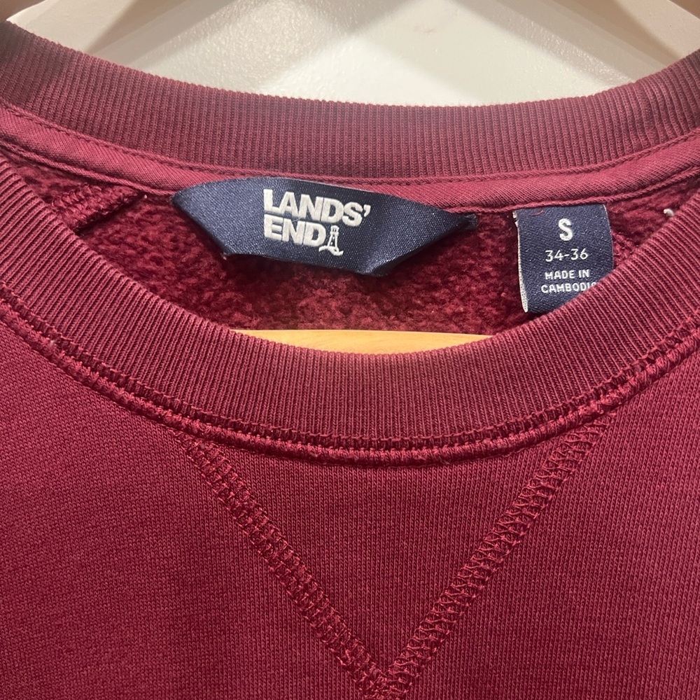 Lands' End Men's Deep Burgundy Crewneck Sweatshirt - Picture 2 of 3